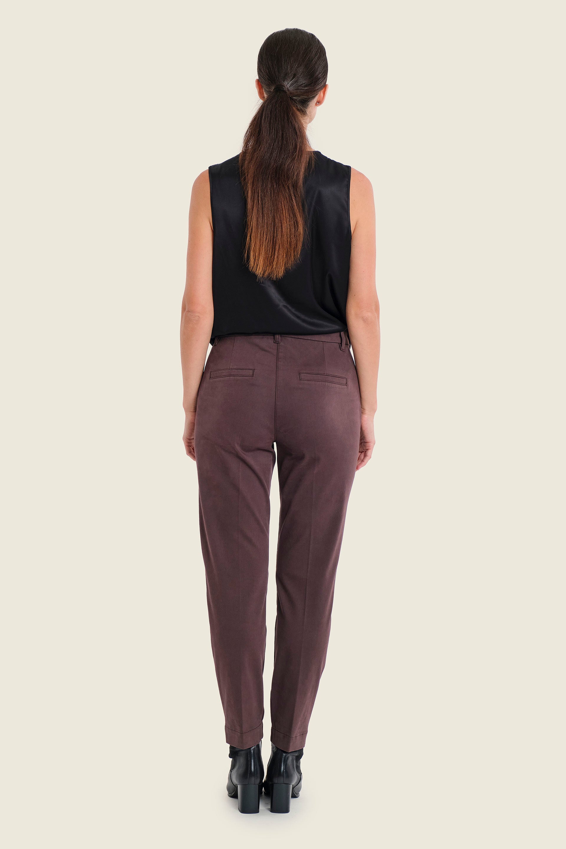 Chinohose aus Stretch-Baumwolle mit geradem Bein, Pflaumenbraun