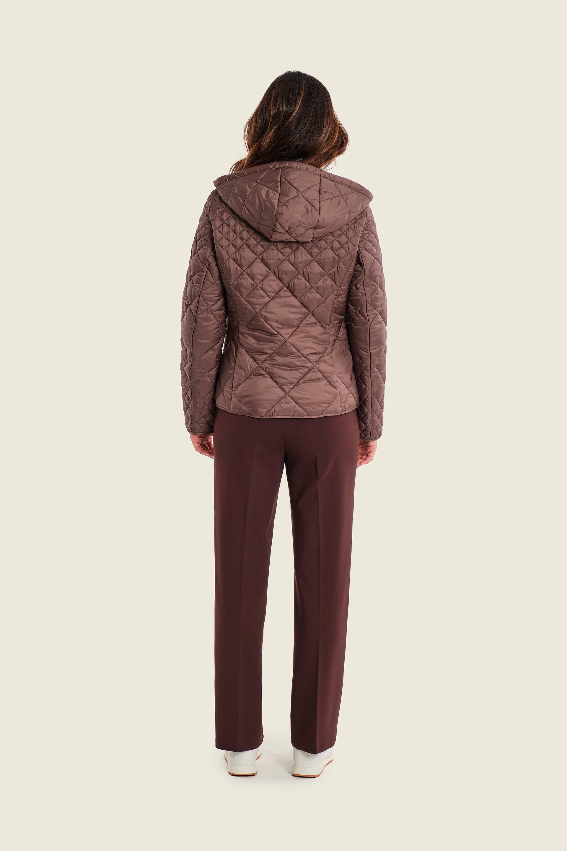 Steppjacke mit Kapuze und Rautensteppung, Mokkabraun