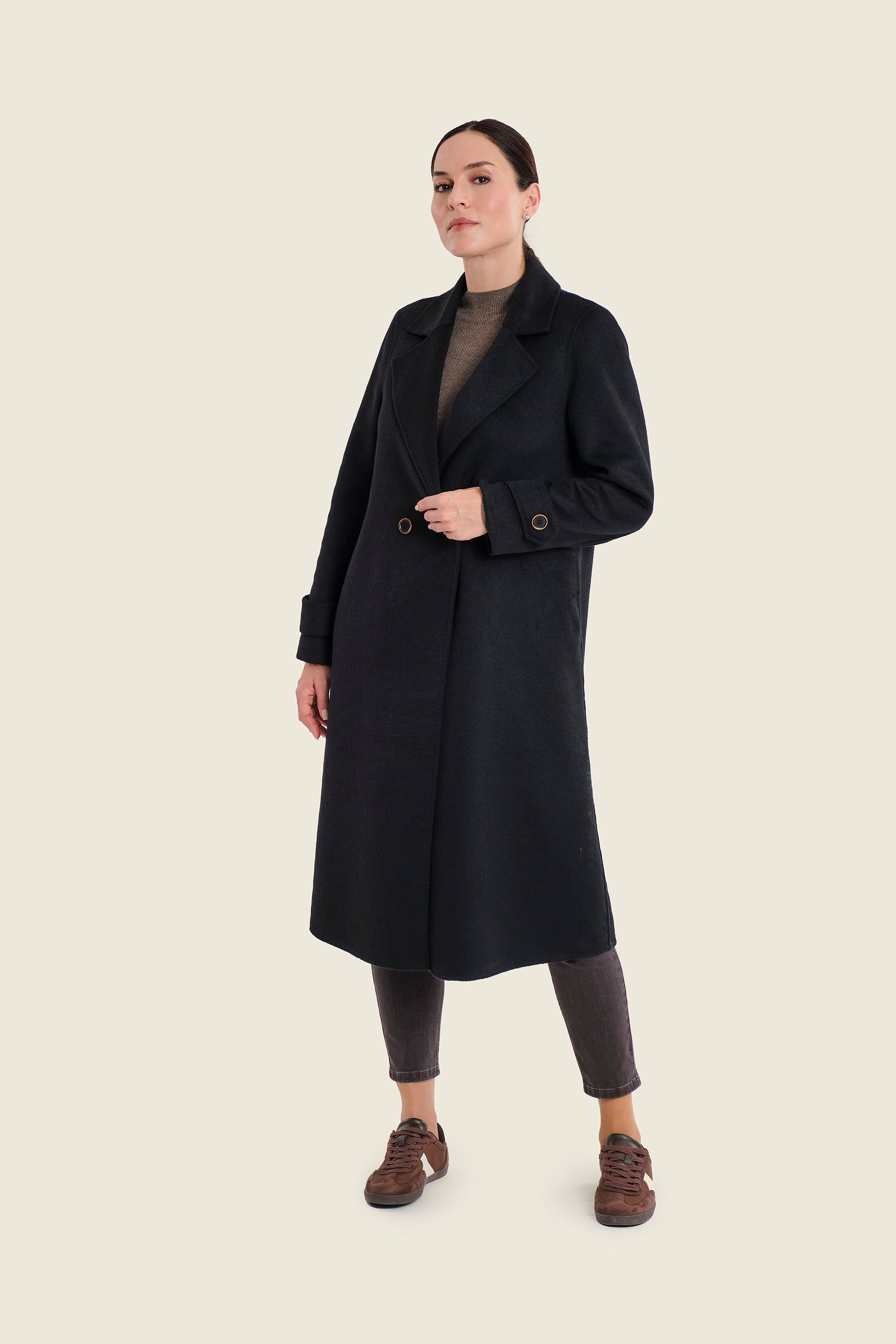 Zweireihiger Mantel aus Wollmischung, Schwarz